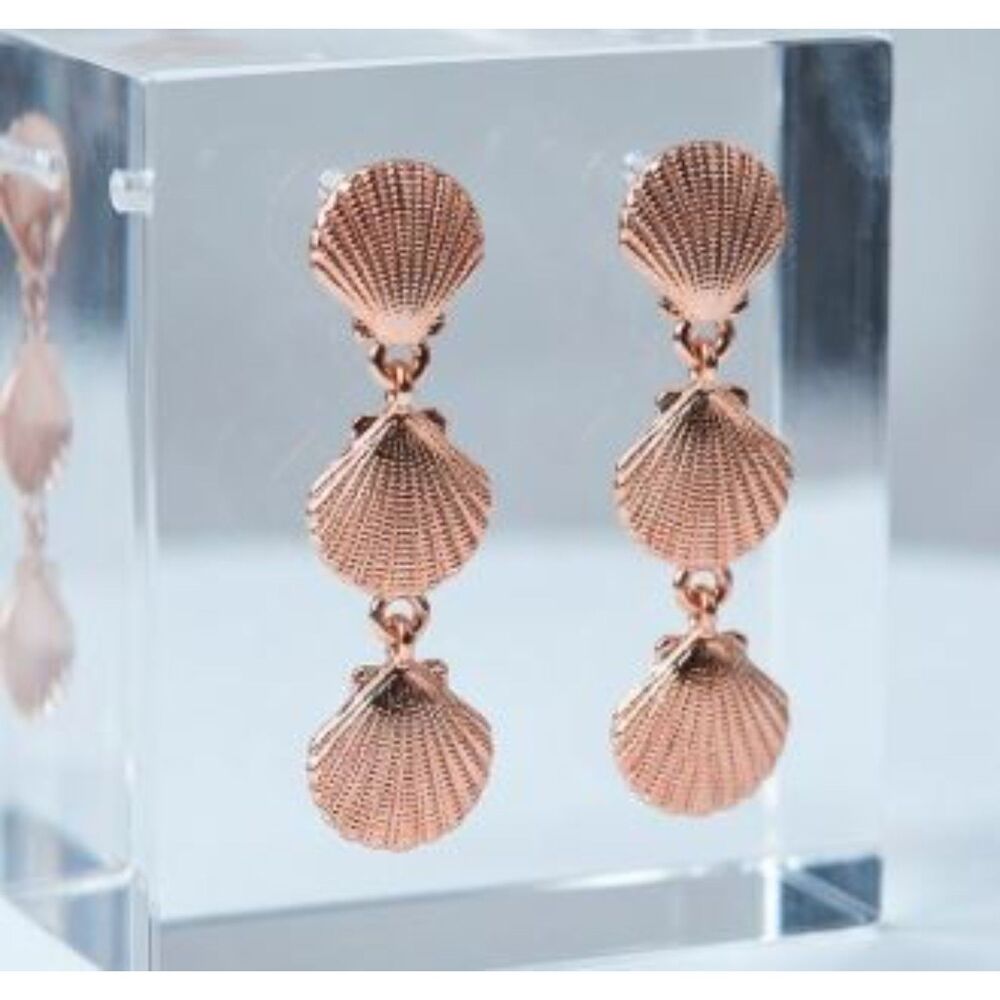 Lee Angel Women's Gold Three-Tier Seashell Drop Earrings NWT 89